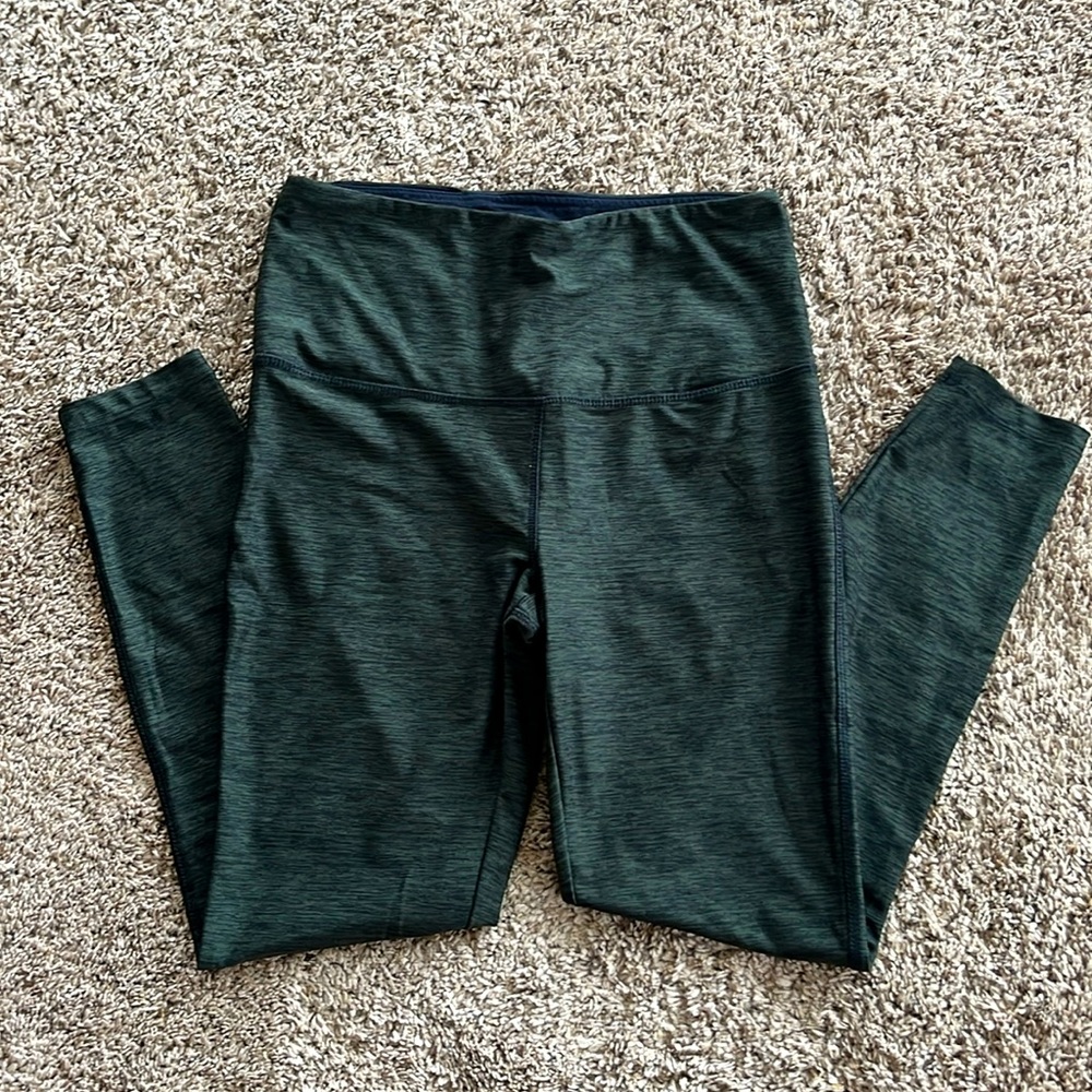 Green leggings